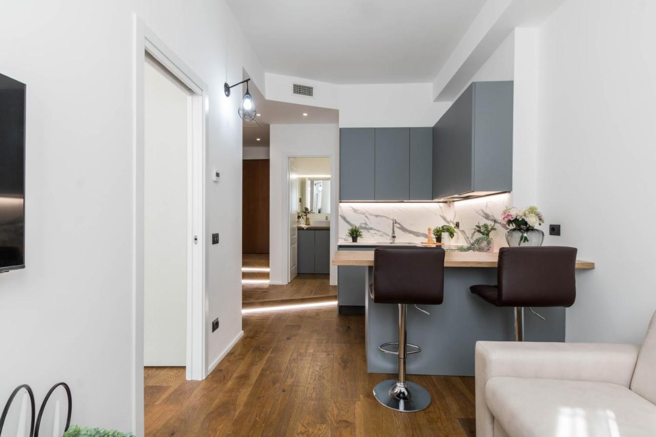 Duomo Heartbeat Studio - Via Disciplini Milano Exteriör bild